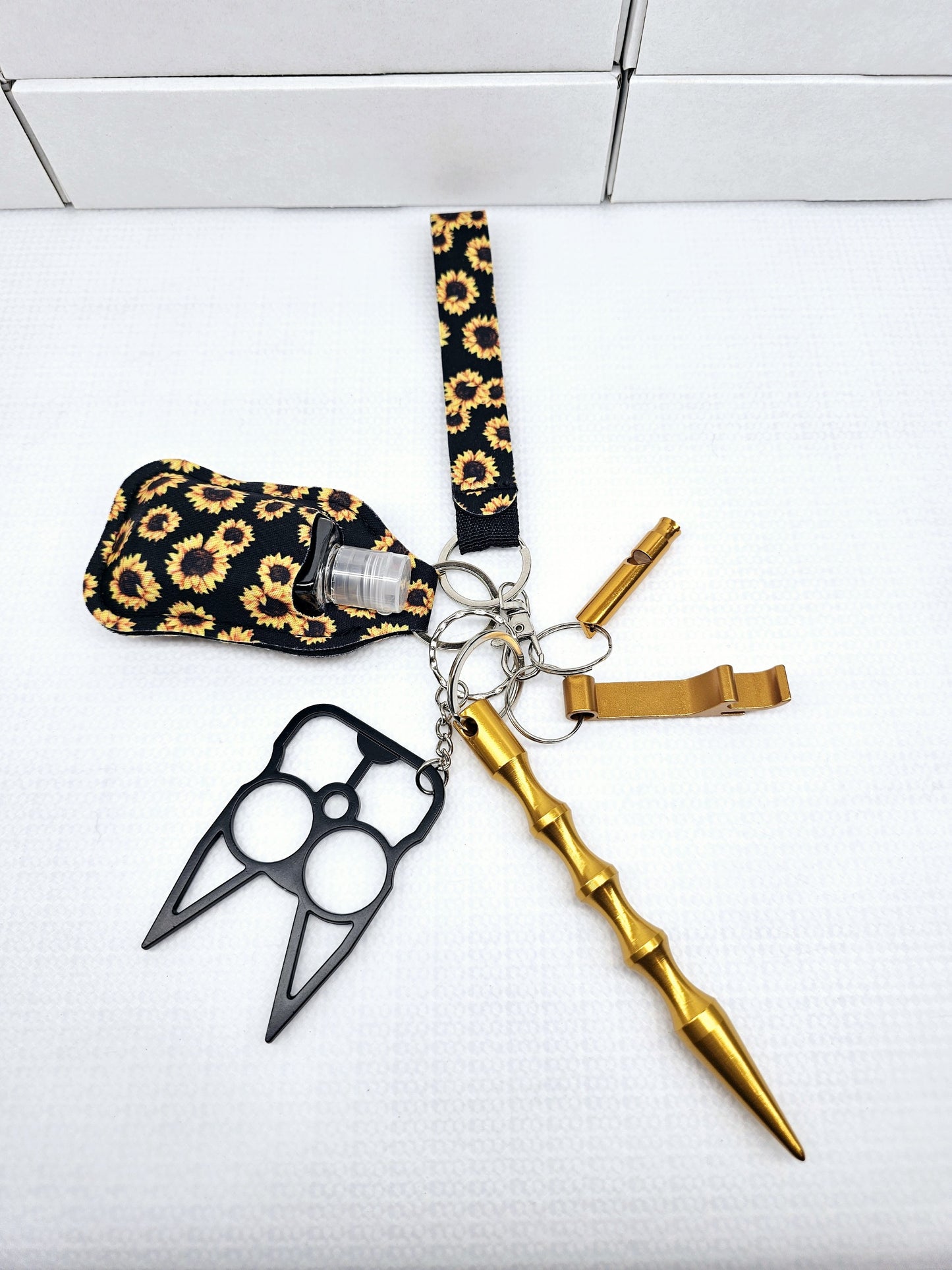 Daisy's Flower Wristlet Keychain Sets