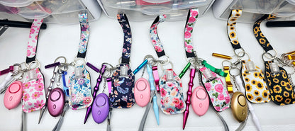 Daisy's Flower Wristlet Keychain Sets