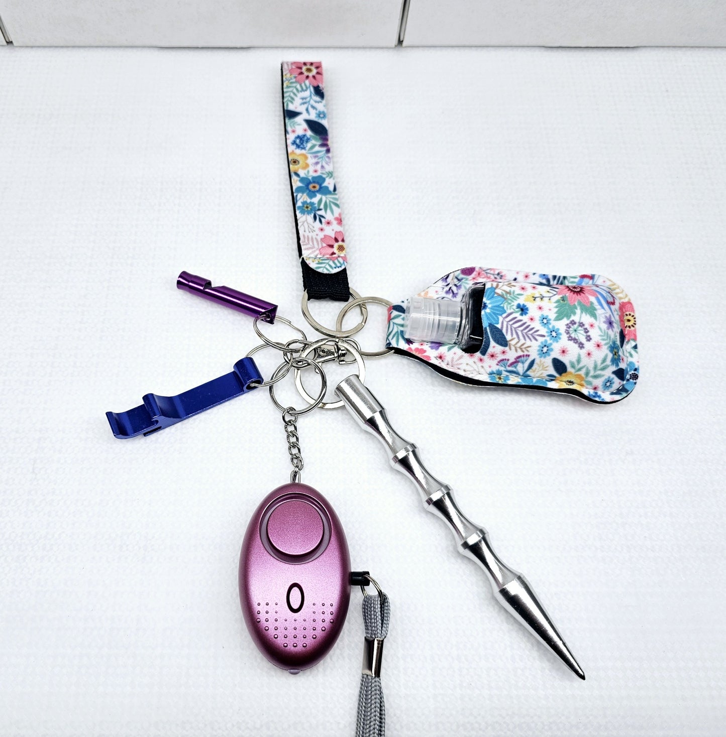 Daisy's Flower Wristlet Keychain Sets